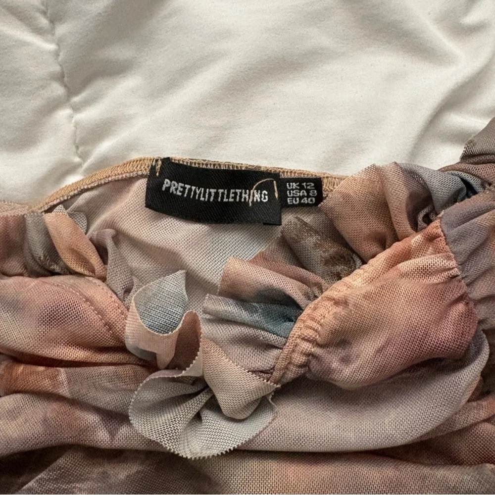 PrettyLittleThing Renaissance Ruched Off-Shoulder Bodysuit - Picture 6 of 6